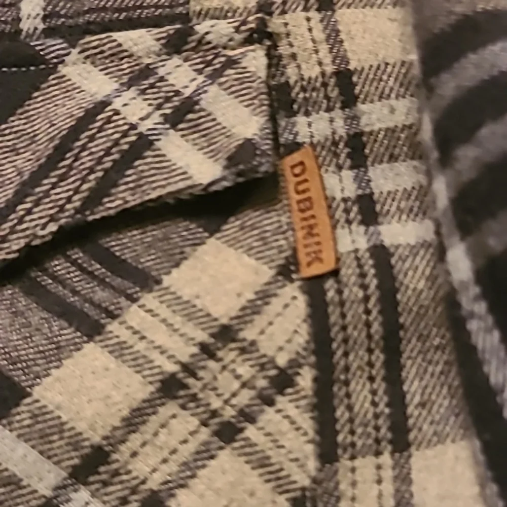 Dubinik Men's western shirt sz 2XL. Plaid flannel/pearl snap buttons. .(#1418)